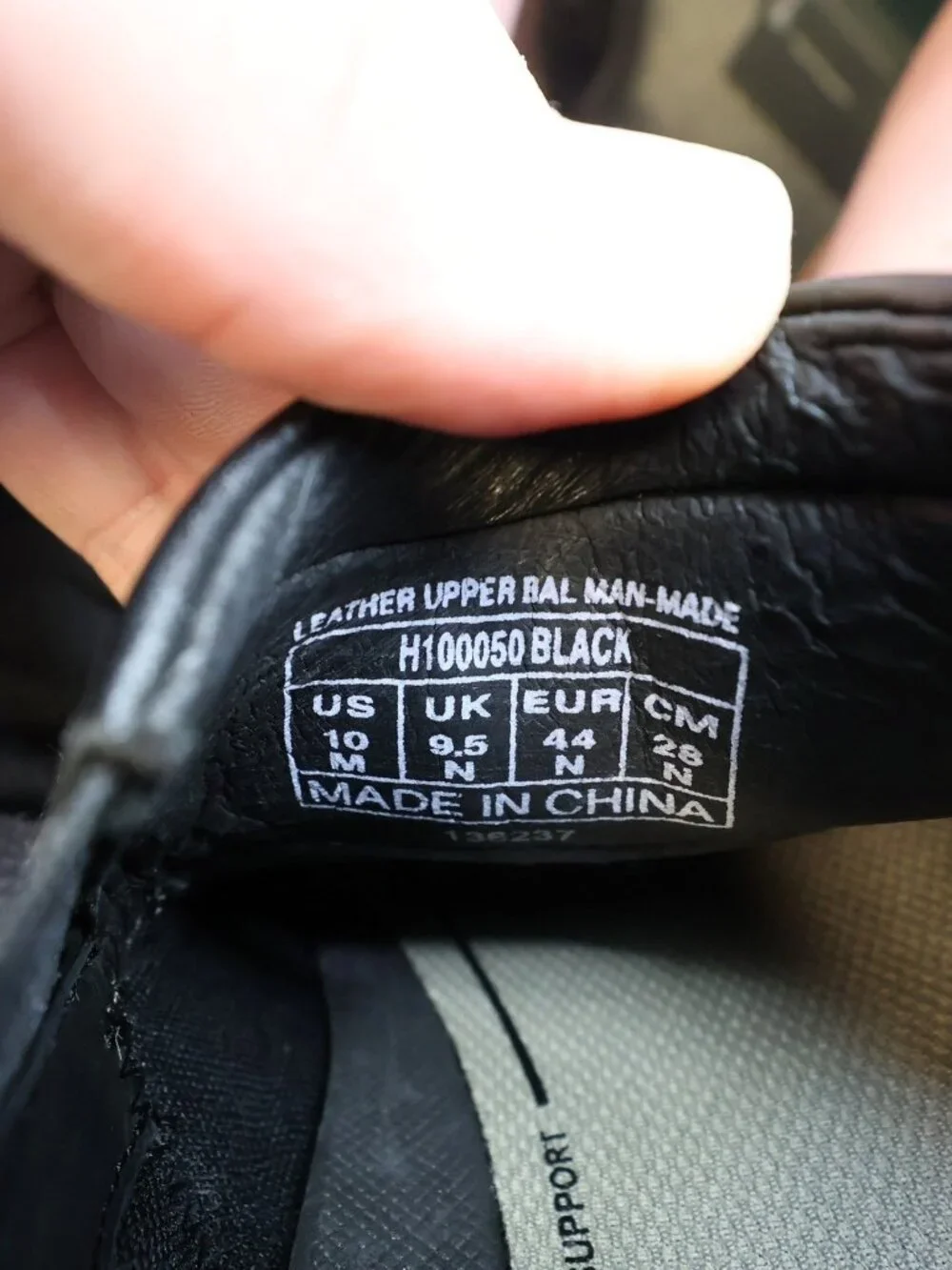 Hush Puppies Zone Slip On Shoes Mens 10 Black Leather Comfort H100050 NEW